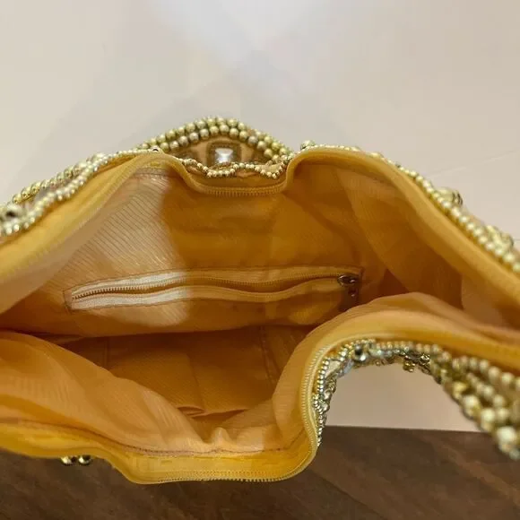 CUTE beaded handbag - Picture 11 of 16